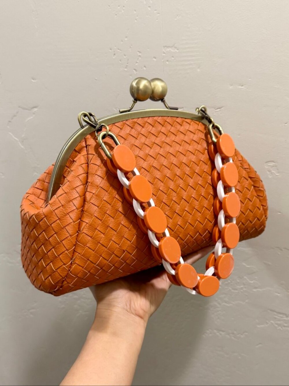 Orange Woven Leather Handmade Kisslock Bag, Vintage Cowhide Crossbody - Picture 7 of 16